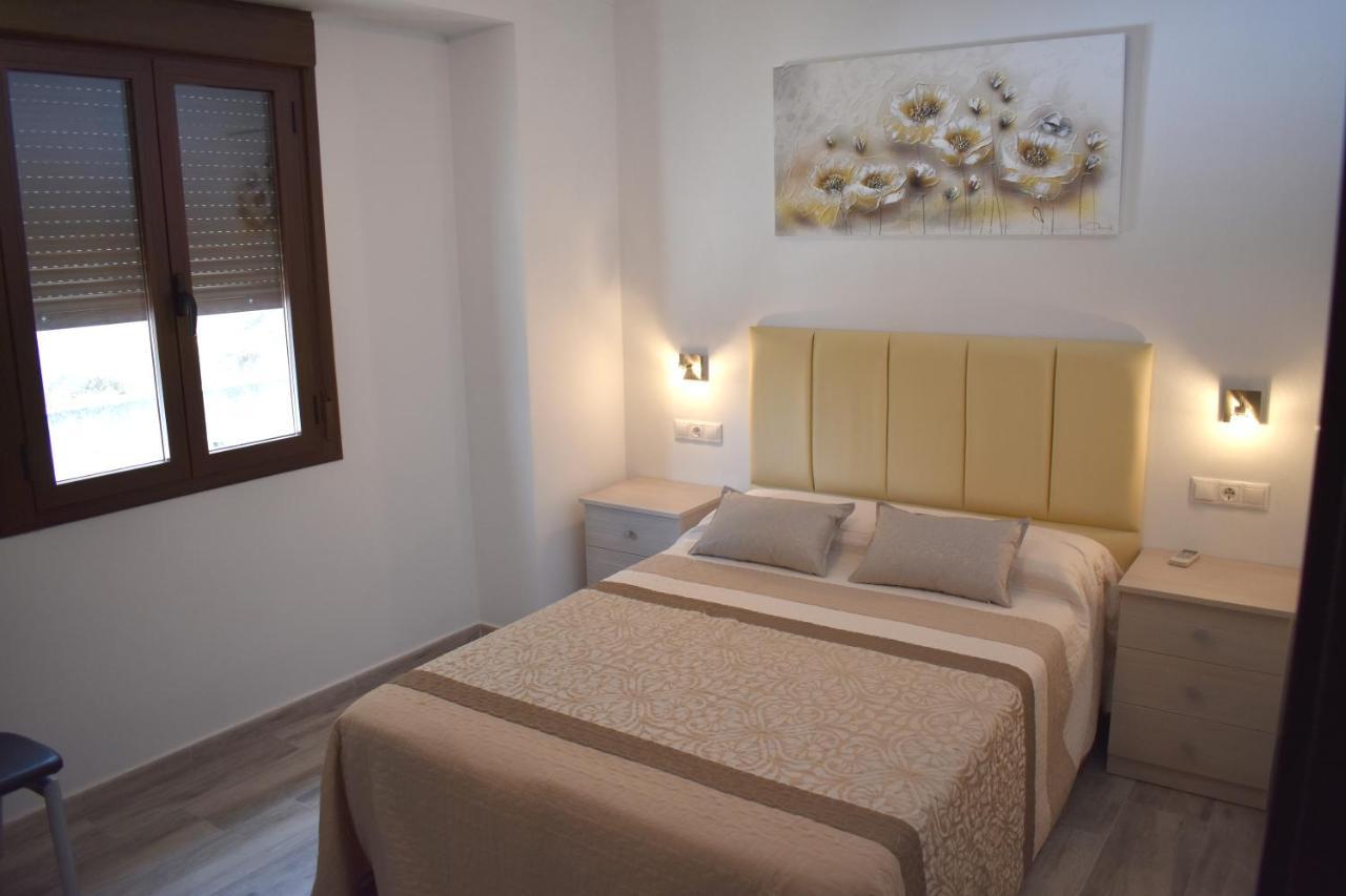 Iznajar Suites ภายนอก รูปภาพ