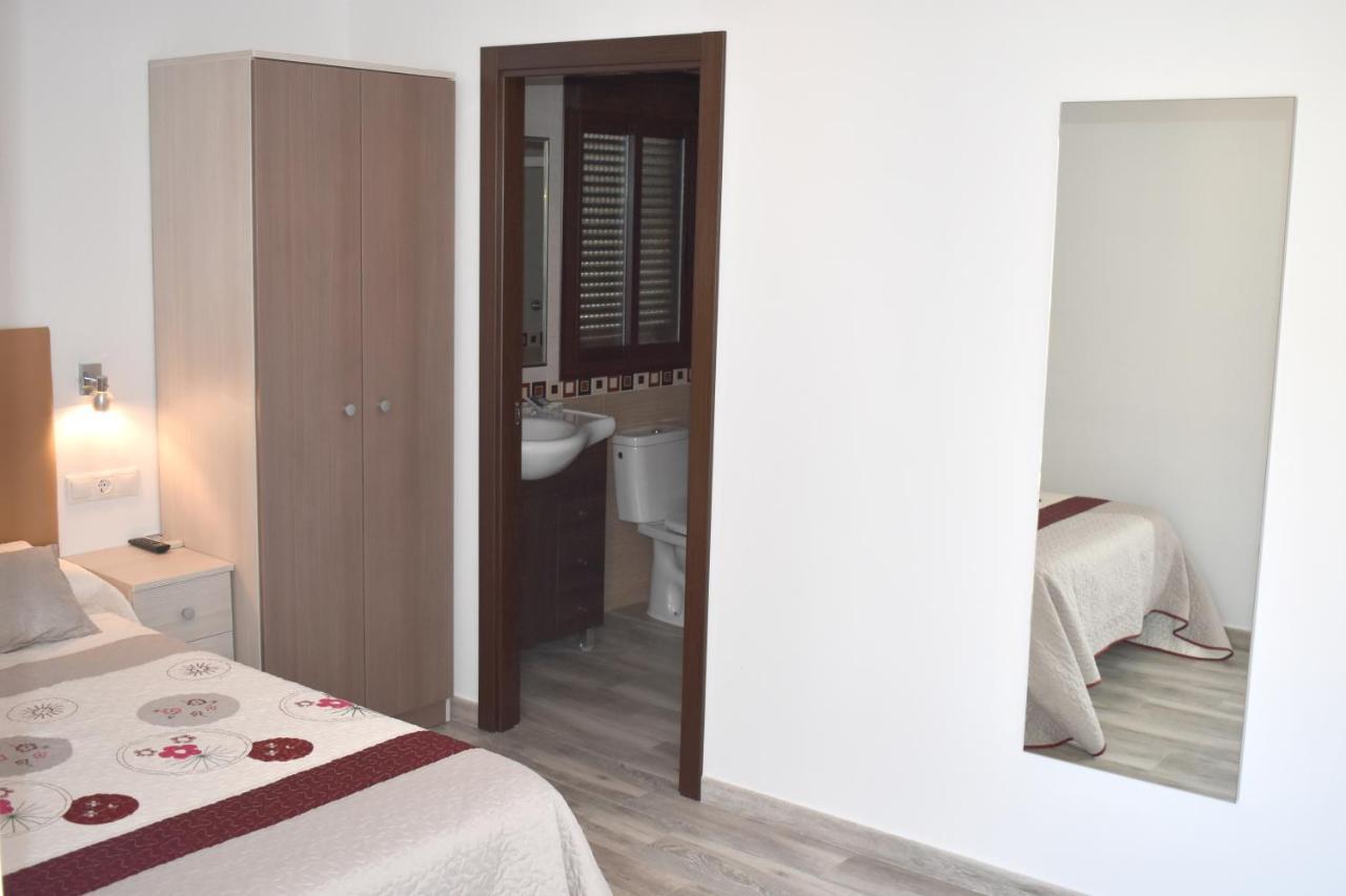 Iznajar Suites ภายนอก รูปภาพ